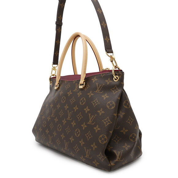 LOUIS VUITTON Brown Monogram Shoulder Bag - Picture 2 of 16